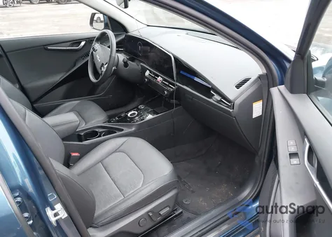 2023 Kia Niro Ev Wave z USA, uszkodzony, nr VIN KNDCT3L11P5044919
